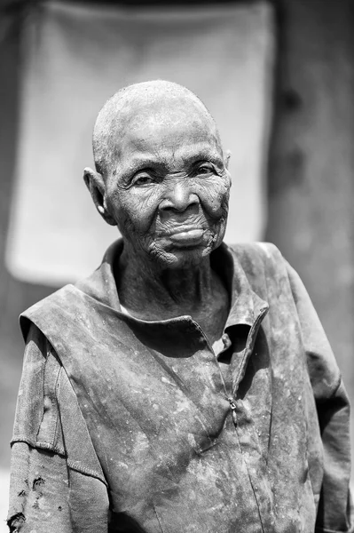 People in Benin, in black and white — Stock Photo, Image