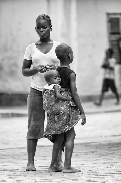 People in Benin, in black and white — Stock Photo, Image