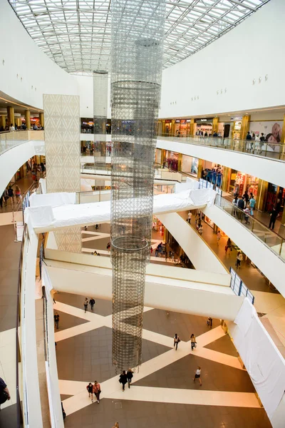 Centro commerciale Galleria a San Pietroburgo — Foto Stock