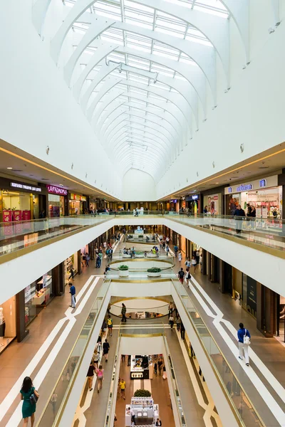 Centro commerciale Galleria a San Pietroburgo — Foto Stock