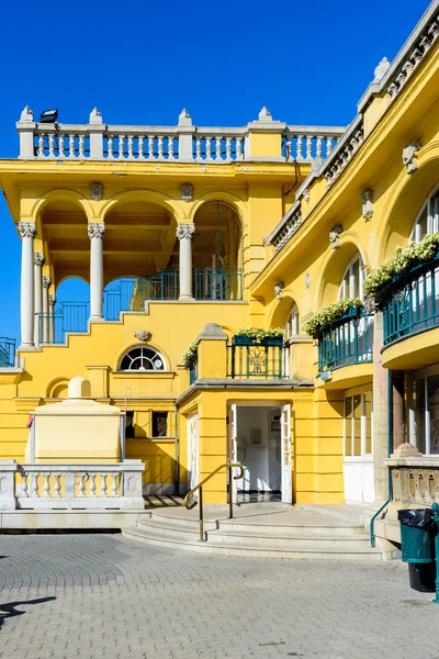 Szechenyi Medicinal Bath complex — Stockfoto