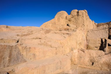 Aswan, Mısır 'daki tamamlanmamış Obelisk çevresindeki antik kalıntılar