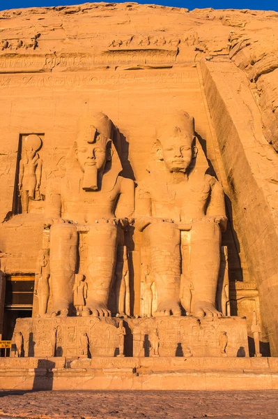 Det stora templet i abu simbel, Egypten — Stockfoto