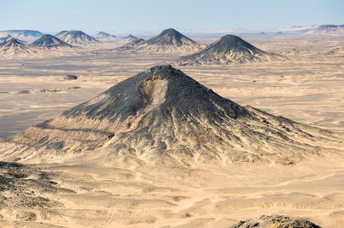 Siyah çöl Peyzaj ve bazalt formarions