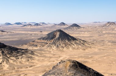 Mısır'daki siyah çöl