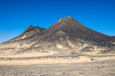 Mısır'daki siyah çöl