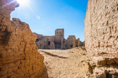 Al Qasr, eski köy Dakhla çöl, Mısır'daki eski evde