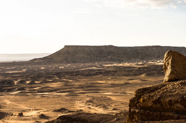 Гори на заході, біля Бахарія Оазис в пустелі Сахара в Єгипті — стокове фото