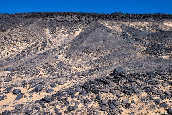 Formazioni di lanscape e basalto del deserto nero — Foto Stock