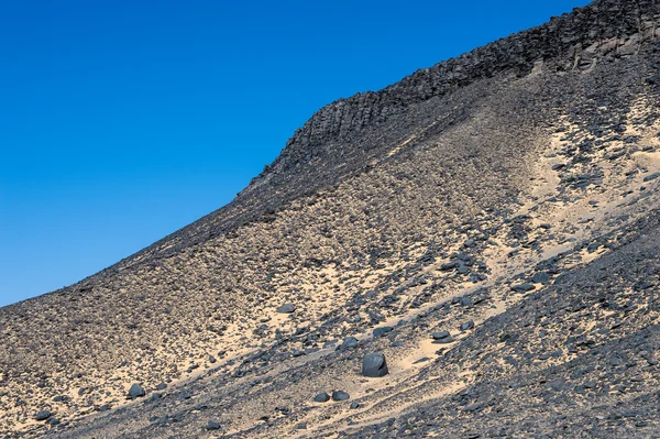 Svarta öknen landskap och basalt formarions — Stockfoto