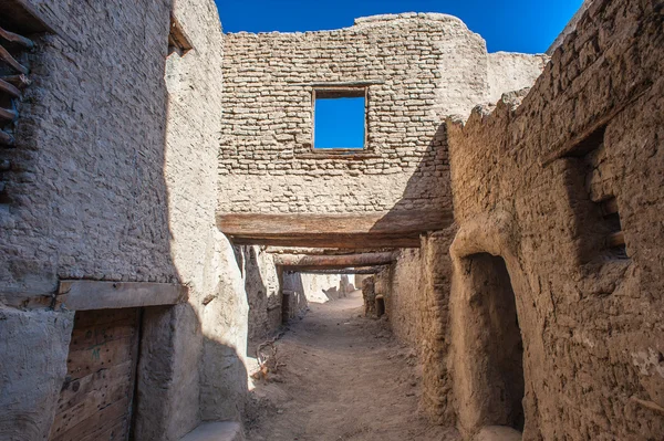 Al Qasr, staré vesnice v Dachle poušť, Egypt — Stock fotografie