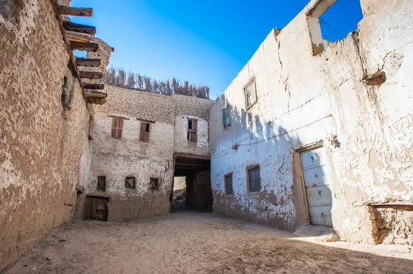 Al Qasr, antico villaggio nel deserto di Dakhla, Egitto — Foto Stock