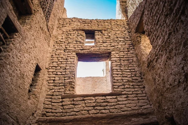 Al Qasr, antiga aldeia no deserto de Dakhla, Egito — Fotografia de Stock