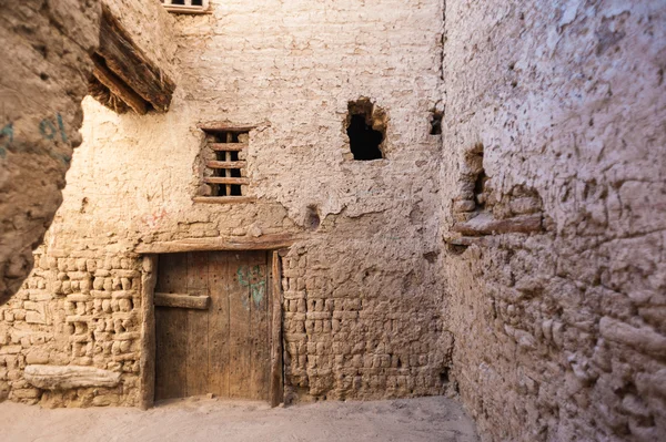 Al Qasr, antiguo pueblo en el desierto de Dakhla, Egipto —  Fotos de Stock