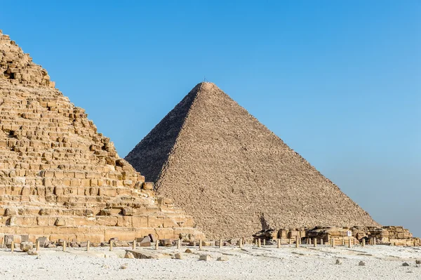 Piramidy w Gizie, płaskowyżu Giza, Egipt. Listę Światowego Dziedzictwa UNESCO — Zdjęcie stockowe