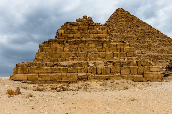 Gizeh Necropolis, Plateau van Giza, Egypte. UNESCO werelderfgoed — Stockfoto