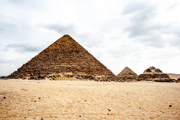 Gizeh Necropolis, Plateau van Giza, Egypte. UNESCO werelderfgoed — Stockfoto