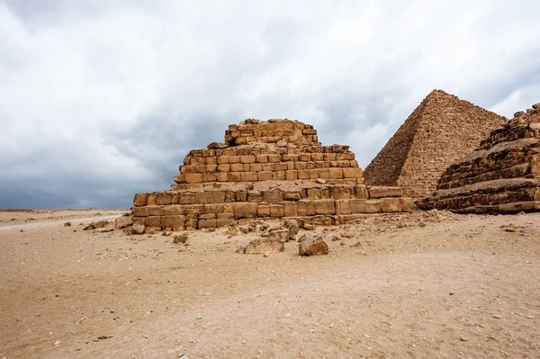 Gizeh Necropolis, Plateau van Giza, Egypte. UNESCO werelderfgoed — Stockfoto