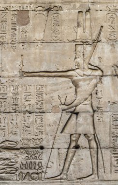 Mısır hiyeroglif bir tapınak duvarındaki