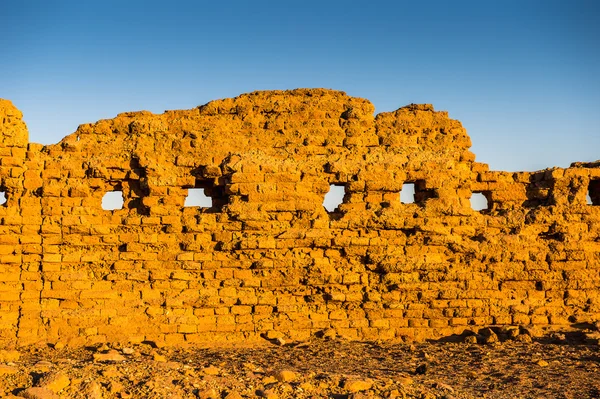 Kharga Mısır çöl Nadora Tapınağı kalıntıları — Stok fotoğraf