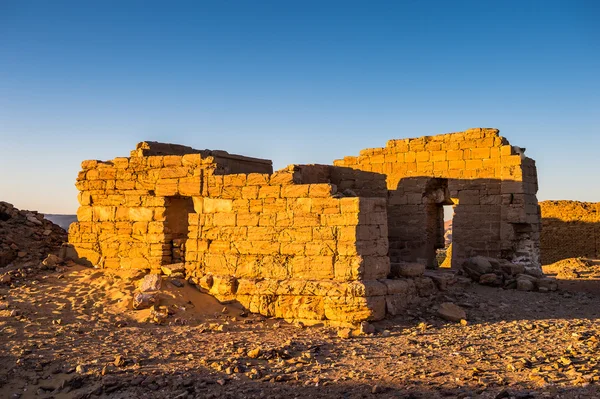 Rovine del Tempio di Nadora nel deserto di Kharga in Egitto — Foto Stock