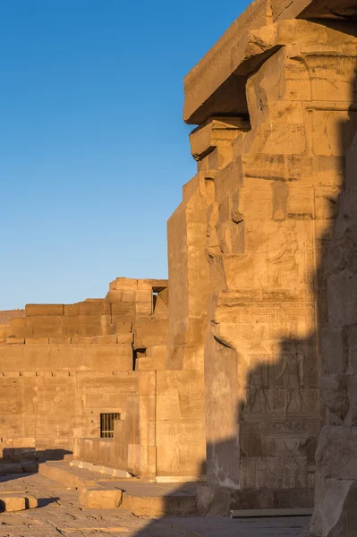 Tempel van Kom Ombo tijdens de Sunrise periode, Egypte — Stockfoto