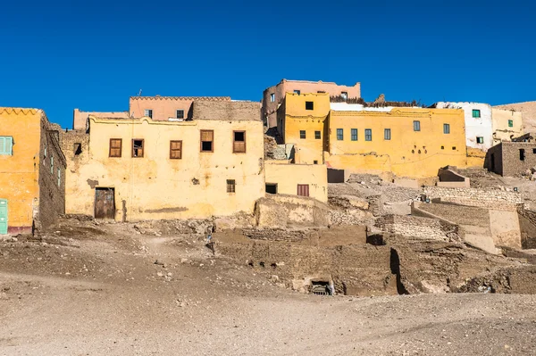 Stary opuszczony dom w pobliżu w Egipcie — Zdjęcie stockowe