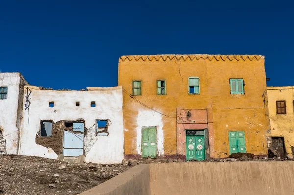 Velhas casas abandonadas perto no Egito — Fotografia de Stock