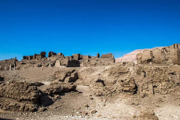 Le Medinet Habu (Temple mortuaire de Ramsès III), Cisjordanie de Louxor en Egypte — Photo