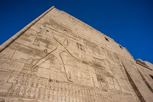 A Medinet Habu (Halotti temploma a Ramszesz), Ciszjordánia, Luxor, Egyiptom — Stock Fotó