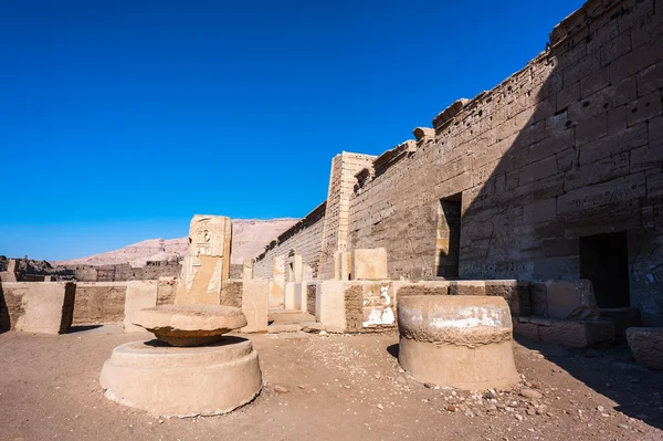 The Medinet Habu (Mortuary Temple of Ramesses III), West Bank of Luxor in Egypt — Stock Photo, Image