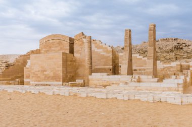 Djoser, Mısır Piramidi