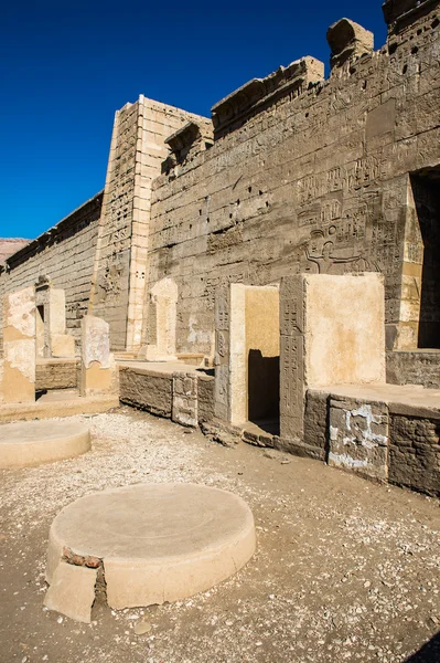 Medinet Habu (morg Tapınağı Ramses III), Batı Şeria Mısır Luksor — Stok fotoğraf