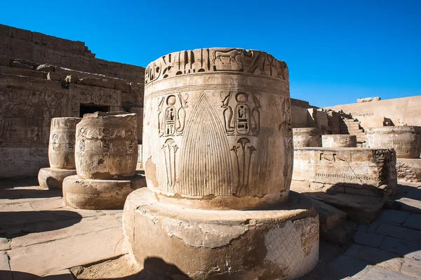 De Medinet Habu (mortuarium tempel van Ramses Iii), de westelijke oever van Luxor in Egypte — Stockfoto