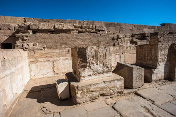 O Medinet Habu (Templo Mortuário de Ramsés III), Cisjordânia de Luxor no Egito — Fotografia de Stock