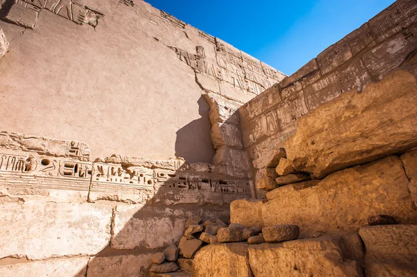 The Medinet Habu (Mortuary Temple of Ramesses III), West Bank of Luxor in Egypt — Stock Photo, Image