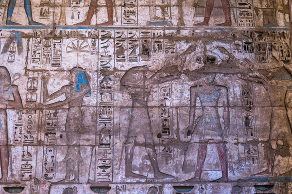 Medinet Habu (bårhus tempel av Ramses Iii), Västbanken av Luxor i Egypten — Stockfoto