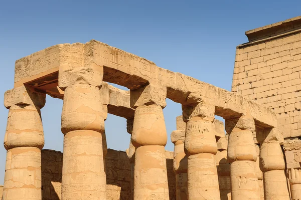 Luxor tempel, oostelijke oever van de Nijl, Egypte — Stockfoto