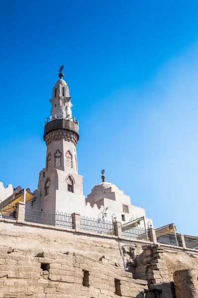 Luxor chrám, východním břehu Nilu, Egypt — Stock fotografie