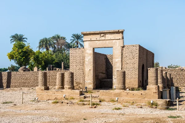 卢克索神庙，东亚银行的尼罗河，埃及 — 图库照片
