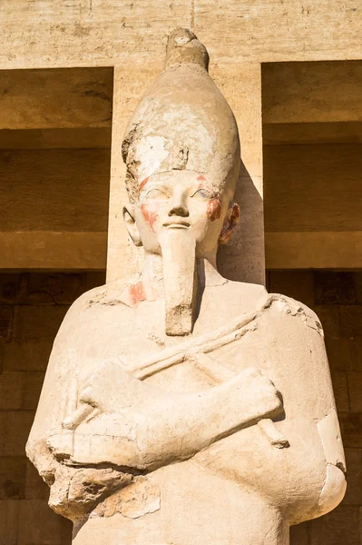 Part of the Mortuary temple of Hatshepsut, Western Bank of the Nile — Stock Photo, Image