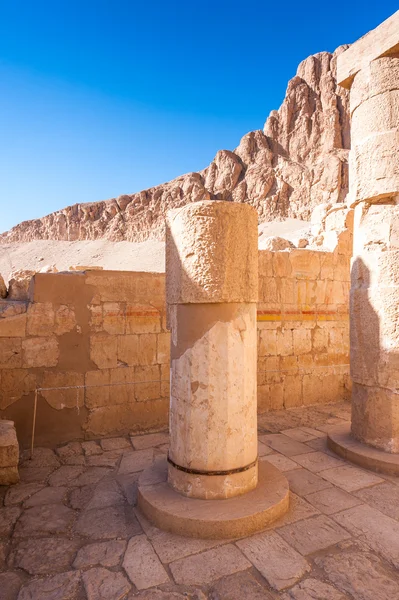 Part of the Mortuary temple of Hatshepsut,  Western Bank of the Nile — Stock Photo, Image