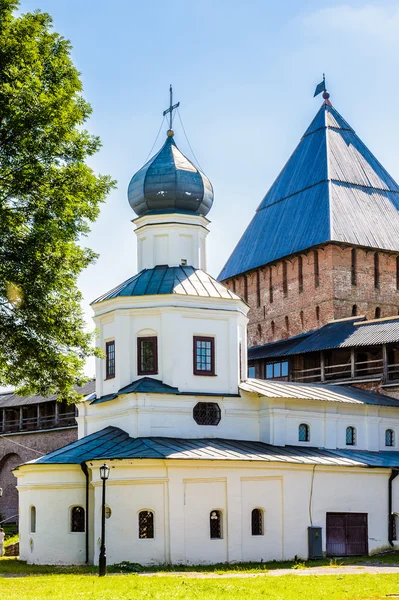 Arkitekturen i Novgorod, Ryssland — Stockfoto