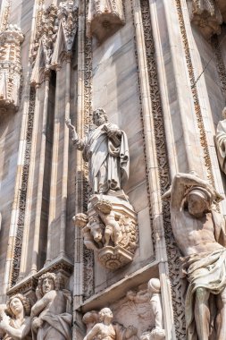 mimarisi, milan, İtalya