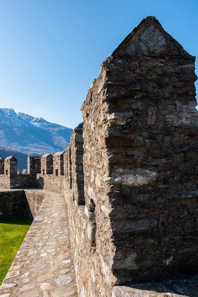 Arkitekturen av bellinzona, Schweiz — Stockfoto