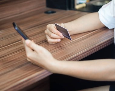 Online alışveriş ve e-ticaret çevrimiçi işlemler