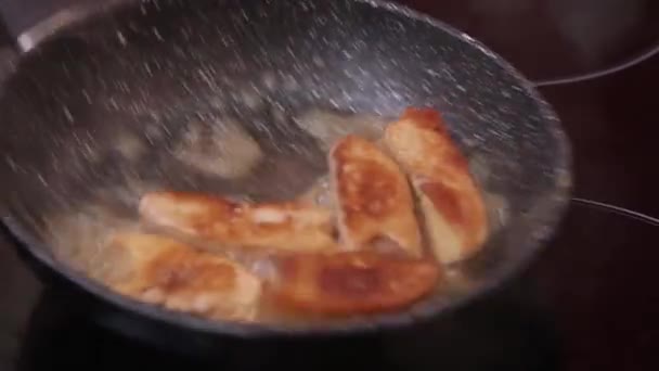烤的鹅肝酱 — 图库视频影像