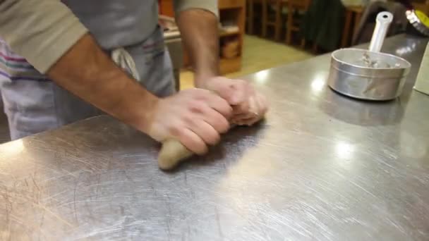 准备面包 — 图库视频影像