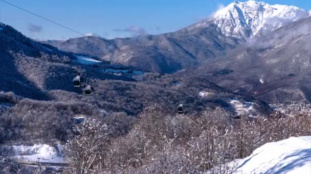 Lift Cabins Mountain Ski Resort Snowy Slope Fast Movement Ski — Stock Video