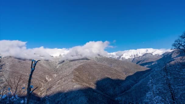 Inverno Montanhas Com Neve Nuvens Lapso Tempo — Vídeo de Stock